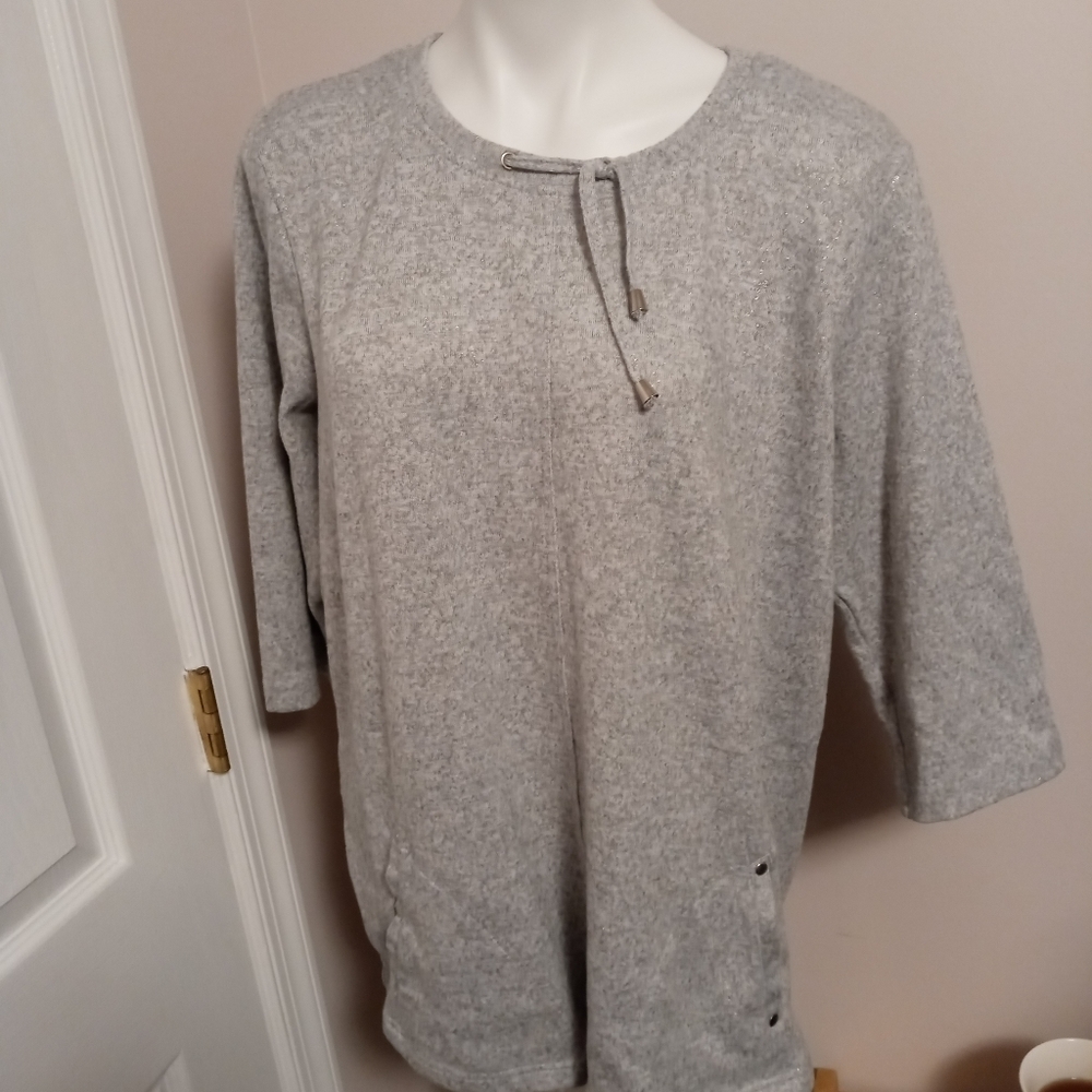 N Touch gray 3/4 sleeve tunic sweater